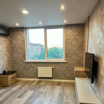 Продается 1-комнатная квартира, 45 м²