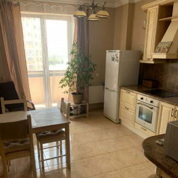Сдается 2-х комнатная квартира, 70 м²