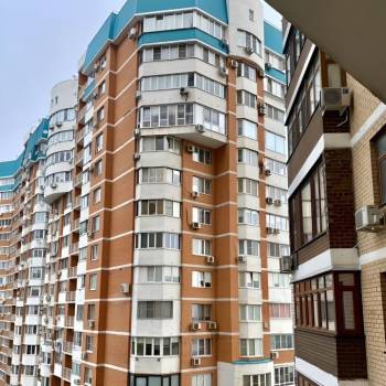 Продается 2-х комнатная квартира, 90 м²