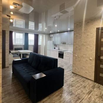 Сдается 1-комнатная квартира, 47 м²