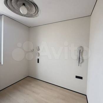 Продается 3-х комнатная квартира, 56 м²