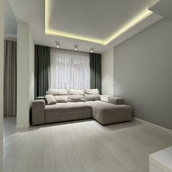 Сдается Многокомнатная квартира, 97 м²
