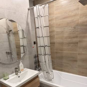 Сдается 1-комнатная квартира, 43 м²