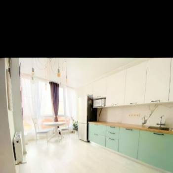 Продается 1-комнатная квартира, 37 м²