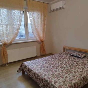 Сдается 1-комнатная квартира, 40 м²