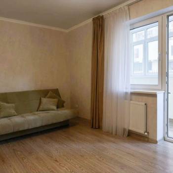 Сдается 1-комнатная квартира, 42 м²