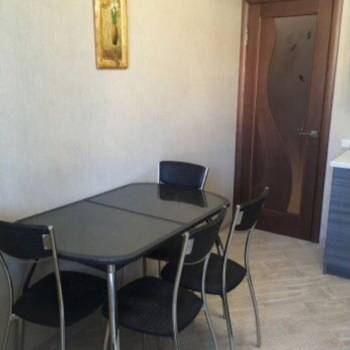 Продается 1-комнатная квартира, 37 м²