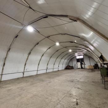 Сдается Нежилое помещение, 422 м²