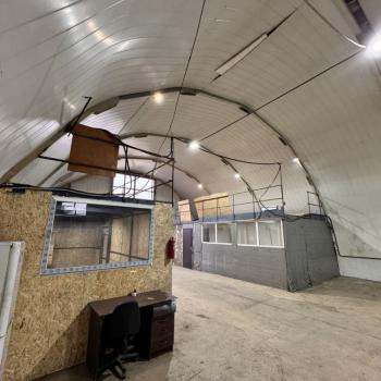 Сдается Нежилое помещение, 422 м²