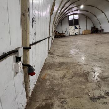 Сдается Нежилое помещение, 422 м²