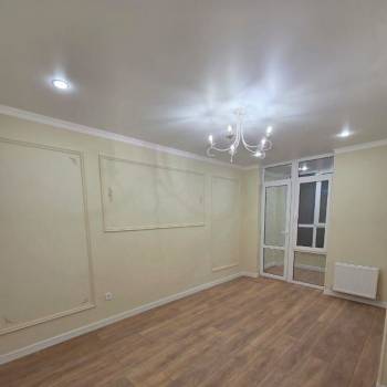 Продается 1-комнатная квартира, 60 м²