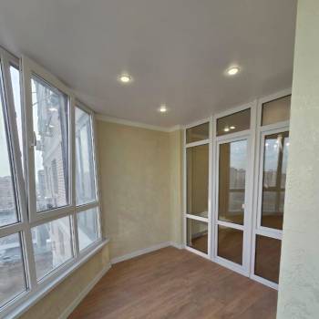 Продается 1-комнатная квартира, 60 м²