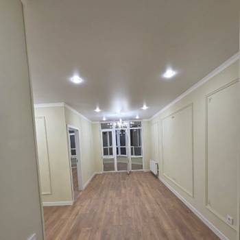 Продается 1-комнатная квартира, 60 м²