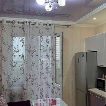 Сдается 1-комнатная квартира, 42 м²