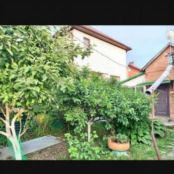 Продается Многокомнатная квартира, 50,4 м²