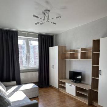 Сдается 1-комнатная квартира, 40 м²