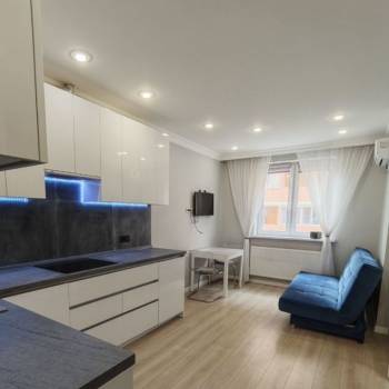 Сдается 1-комнатная квартира, 42,7 м²