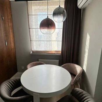 Сдается 1-комнатная квартира, 42 м²