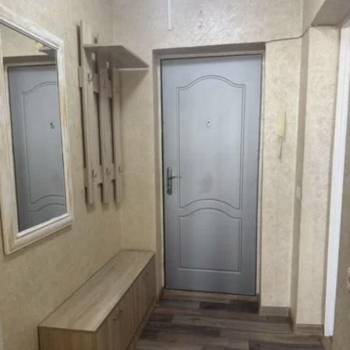 Продается 1-комнатная квартира, 35 м²