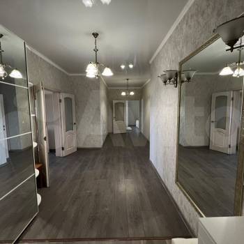 Продается Многокомнатная квартира, 140 м²