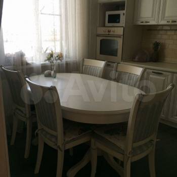 Продается Многокомнатная квартира, 140 м²