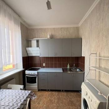 Сдается 1-комнатная квартира, 35 м²