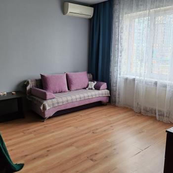 Сдается 1-комнатная квартира, 38 м²