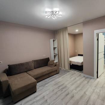 Сдается 1-комнатная квартира, 40 м²