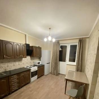 Сдается 1-комнатная квартира, 42 м²