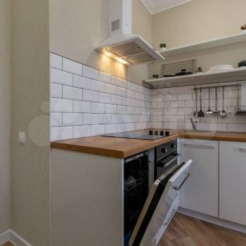 Продается 1-комнатная квартира, 37 м²