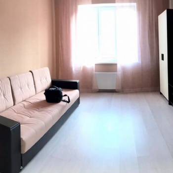 Сдается 1-комнатная квартира, 43 м²