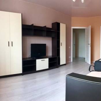 Сдается 1-комнатная квартира, 43 м²