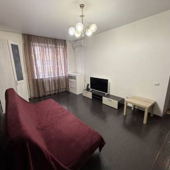 Сдается 1-комнатная квартира, 37 м²