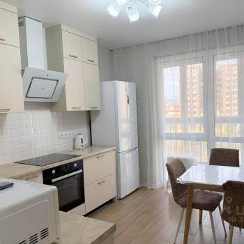 Сдается 1-комнатная квартира, 38,2 м²
