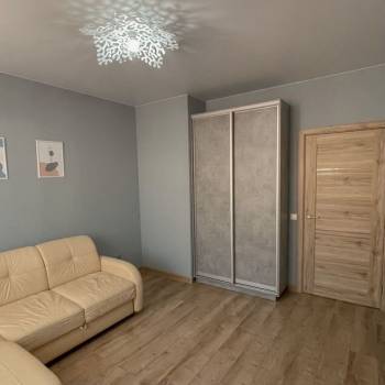 Продается 1-комнатная квартира, 38,4 м²