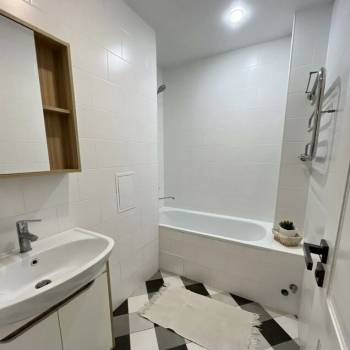 Продается 2-х комнатная квартира, 65 м²