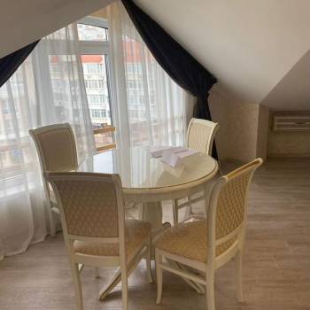 Продается 2-х комнатная квартира, 63 м²