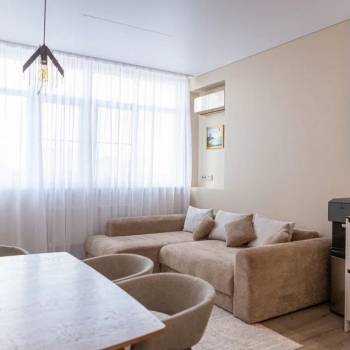 Продается 2-х комнатная квартира, 82 м²