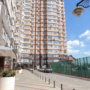 Продается 2-х комнатная квартира, 82 м²