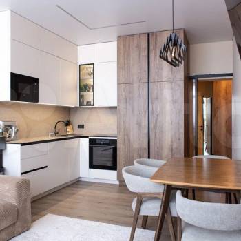Продается 2-х комнатная квартира, 82 м²