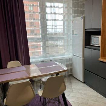 Сдается 2-х комнатная квартира, 53 м²