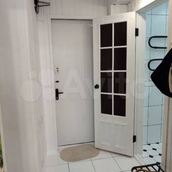 Продается 1-комнатная квартира, 49 м²
