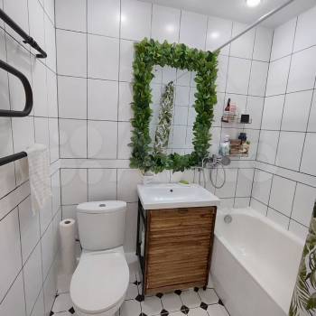 Продается 1-комнатная квартира, 49 м²