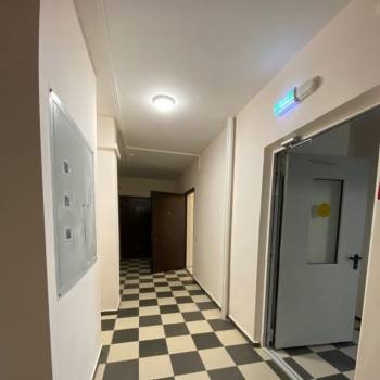 Продается 1-комнатная квартира, 37 м²