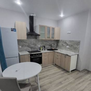 Сдается 1-комнатная квартира, 40,8 м²