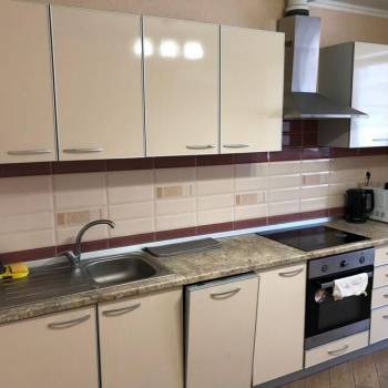 Сдается 1-комнатная квартира, 42 м²