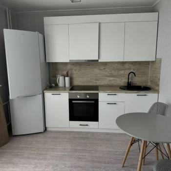 Продается 1-комнатная квартира, 32 м²