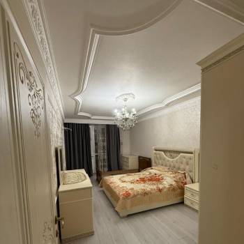 Сдается 2-х комнатная квартира, 77 м²
