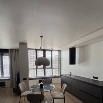 Продается 1-комнатная квартира, 42 м²