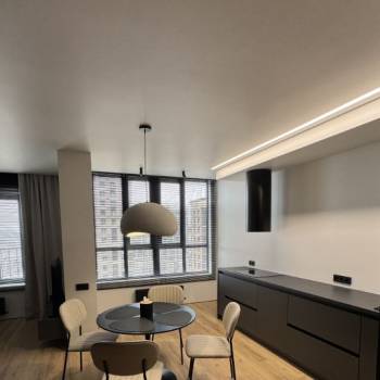 Продается 1-комнатная квартира, 42 м²